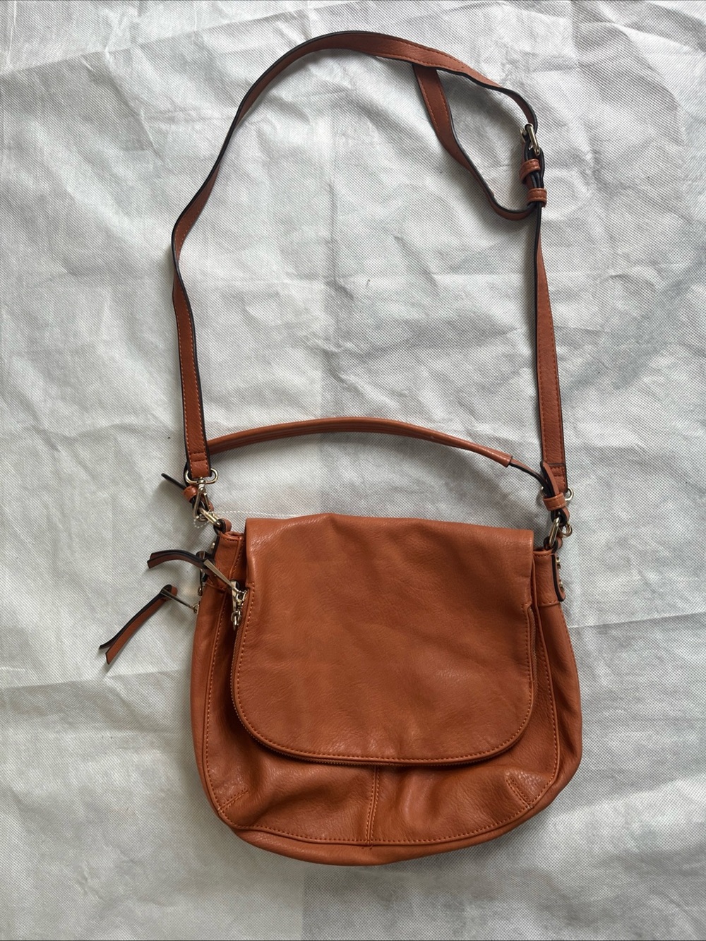 Moda Luxe Brown Cross Body Bag Purse Adjustible Strap Lots of Pockets Zip Snap